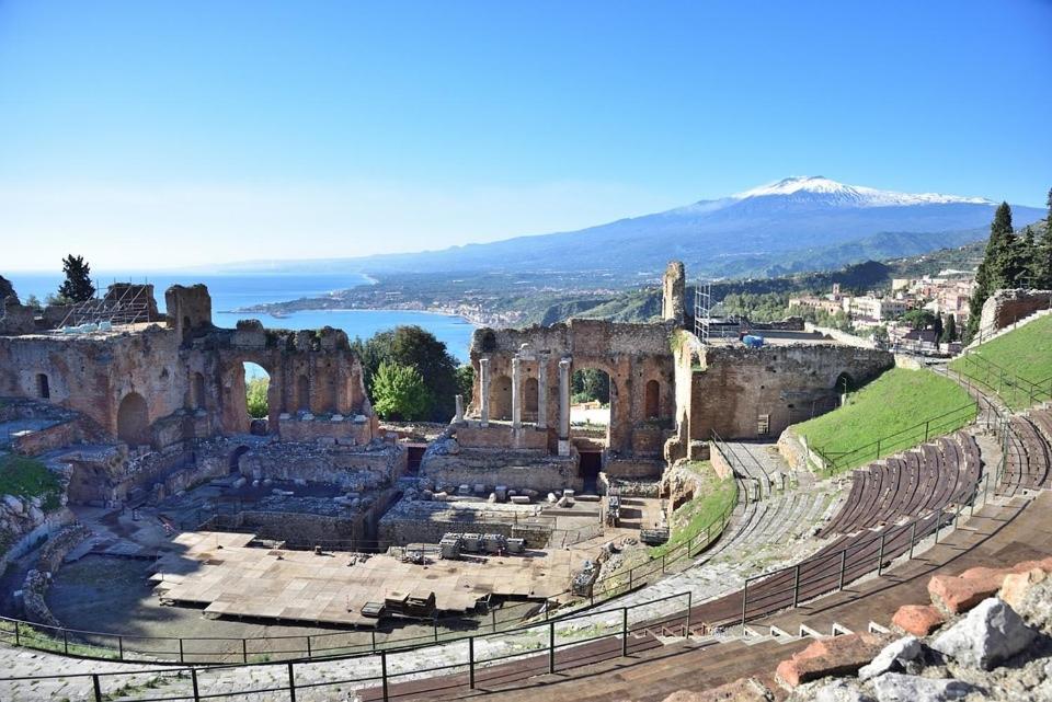 Carrubo - Giardino in città Aeroporto di Catania Fontana Rossa Esterno foto