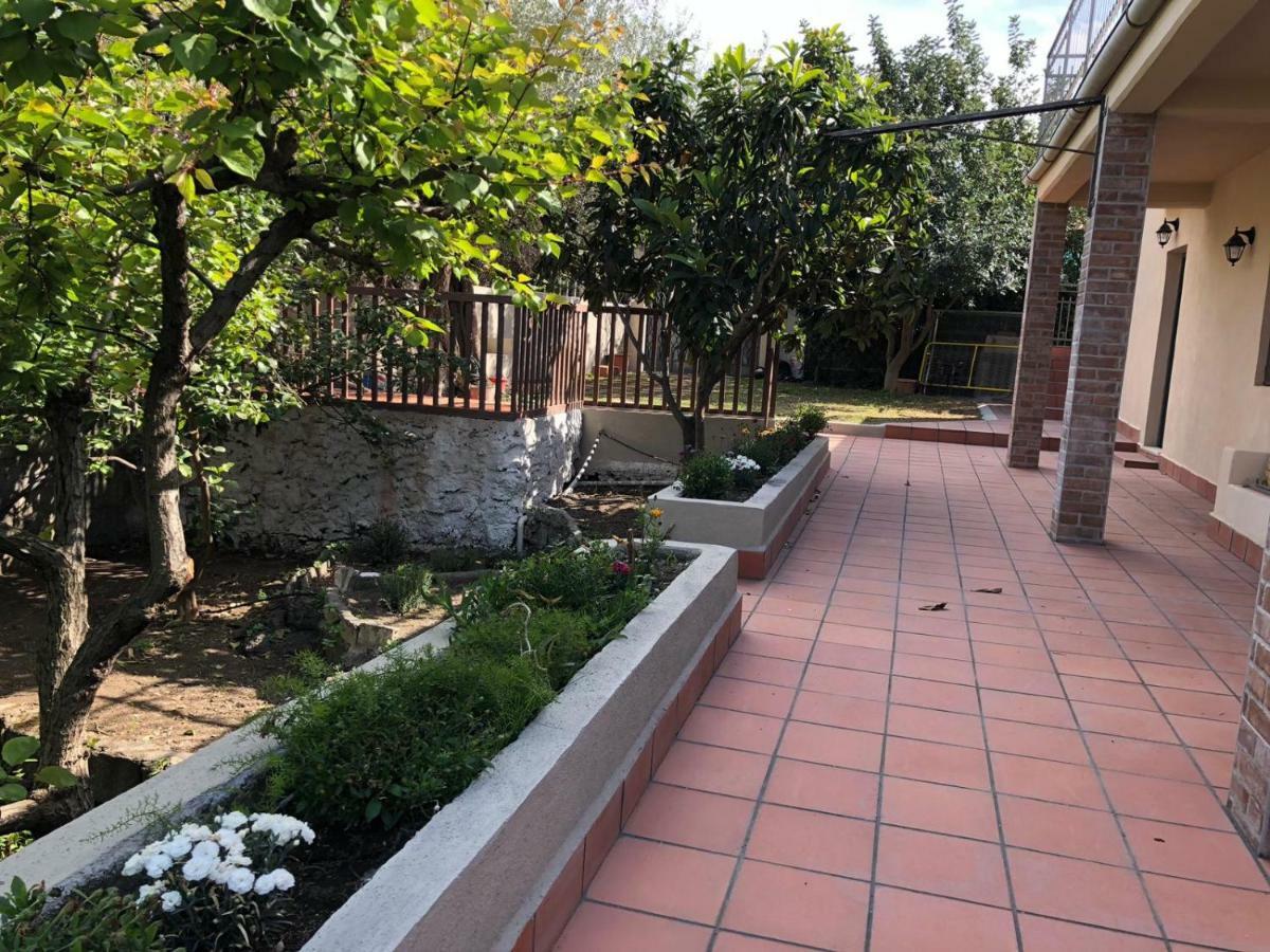 Carrubo - Giardino in città Aeroporto di Catania Fontana Rossa Esterno foto